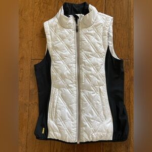 Lole Women’s puffer vest size M black and white
